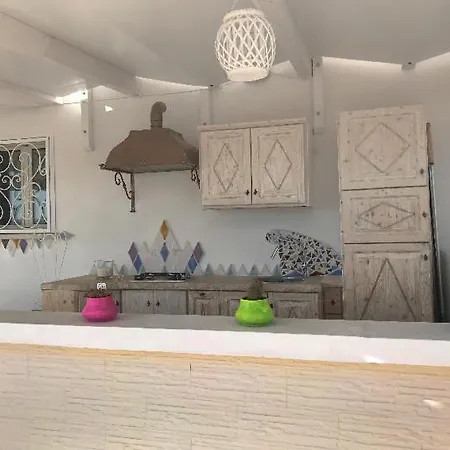 Sleeps 6 Pool Air Con Wifi