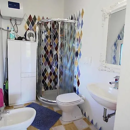 Sleeps 6 Pool Air Con Wifi Badesi
