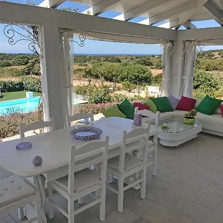 Sleeps 6 Pool Air Con Wifi Ferienhaus Badesi